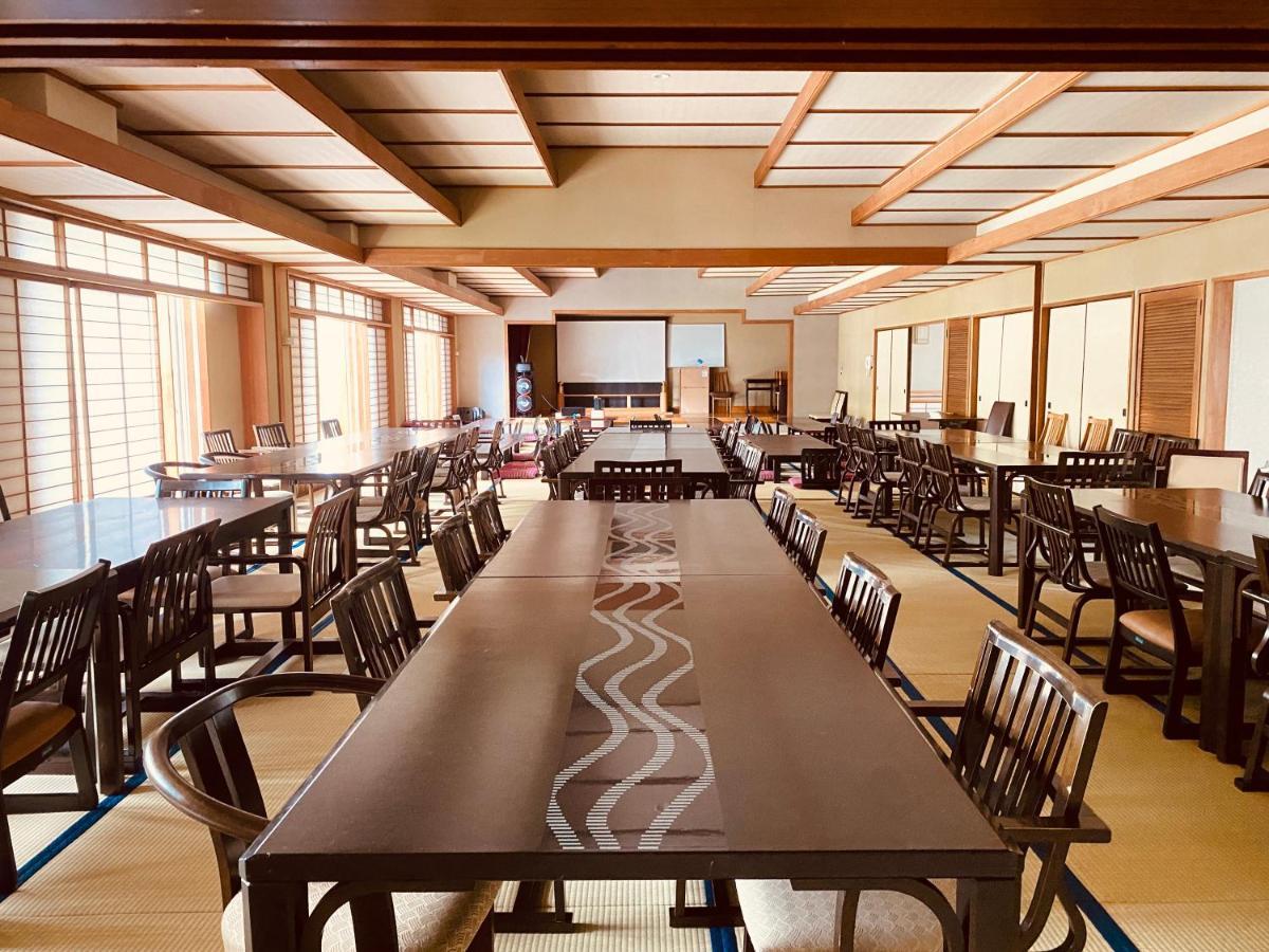 富士祥栄会館 Hotel Oyama  Ngoại thất bức ảnh